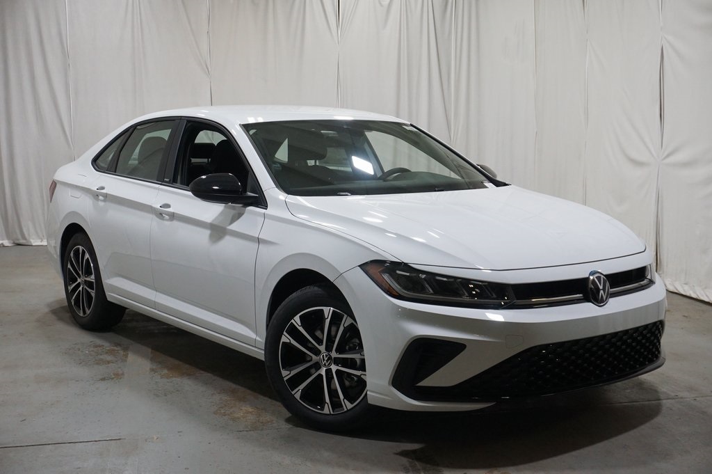 2025 Volkswagen Jetta 1.5T Sport photo 3