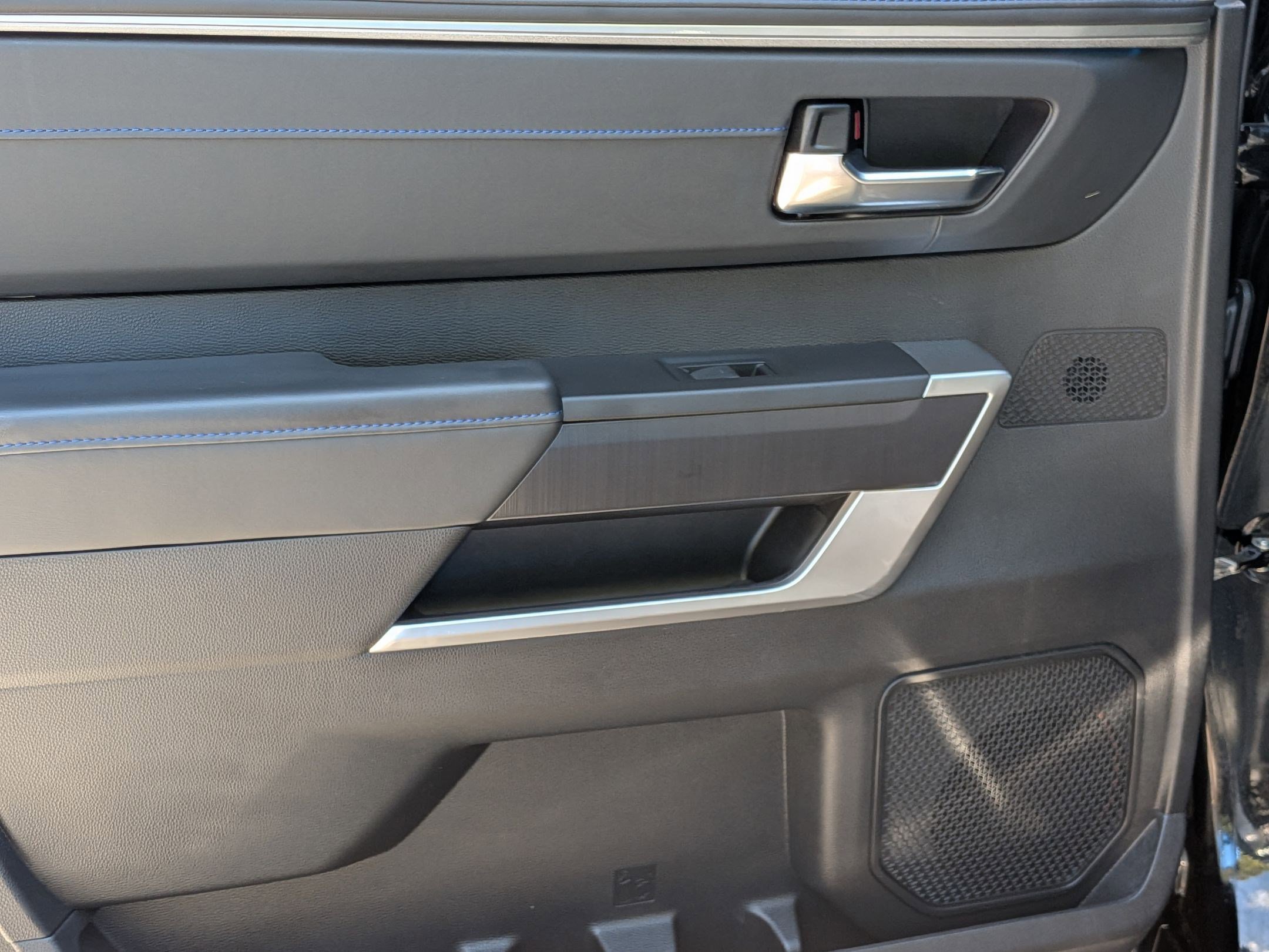 2022 Toyota Tundra Platinum photo 25