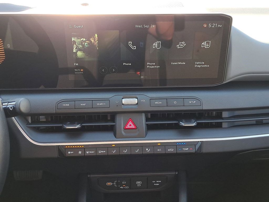 2025 Kia K4 LXS photo 17
