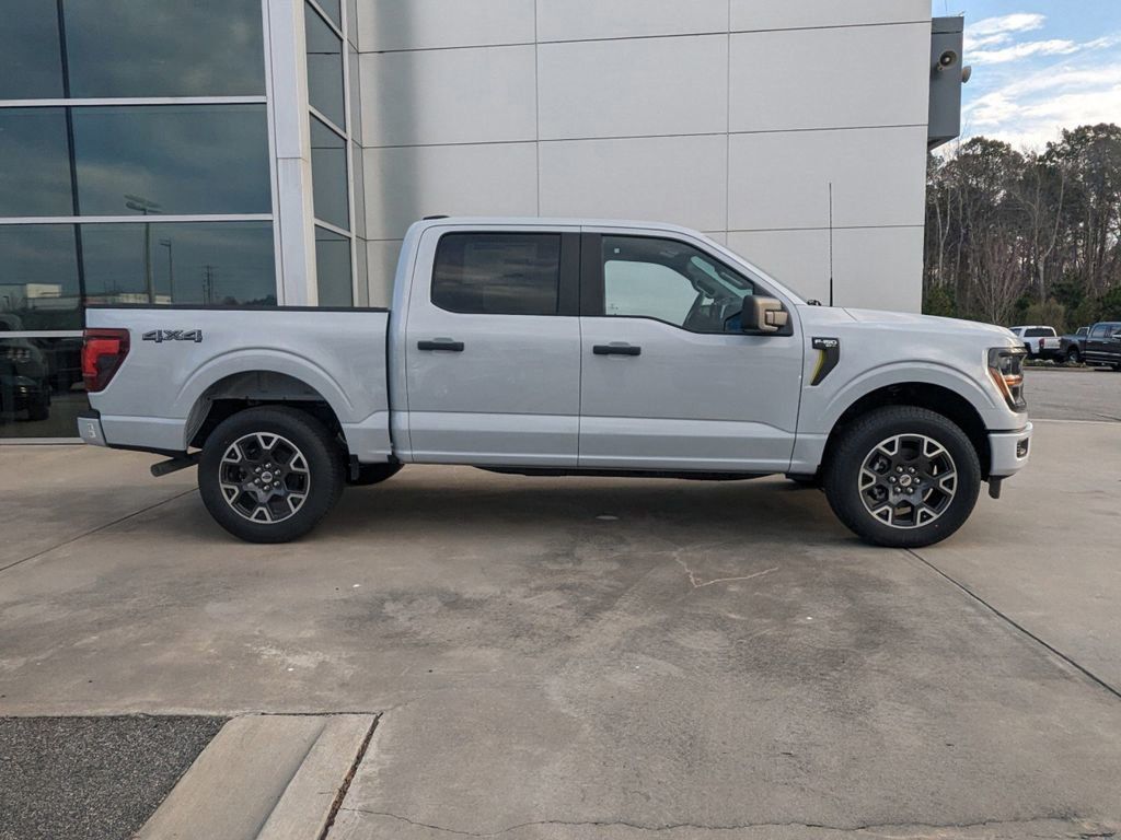 2025 Ford F-150 STX photo 3
