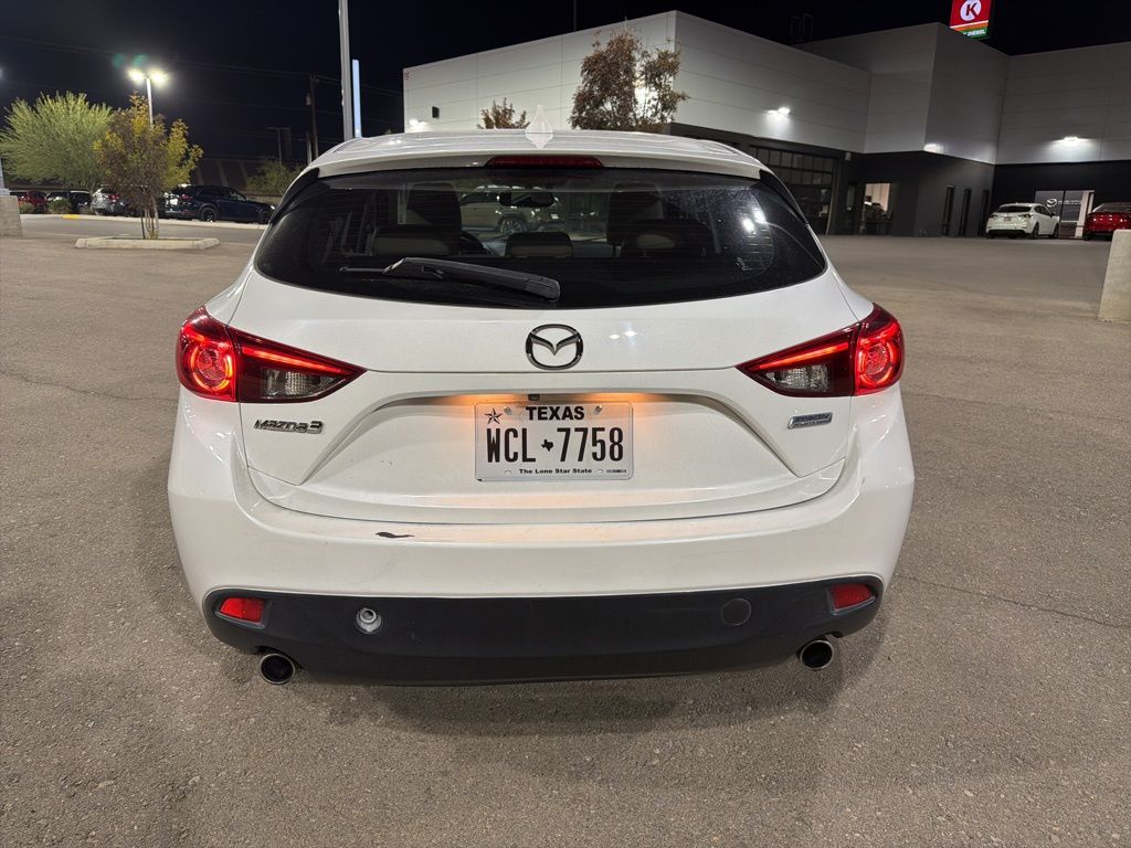 2016 Mazda Mazda3 s Grand Touring photo 4