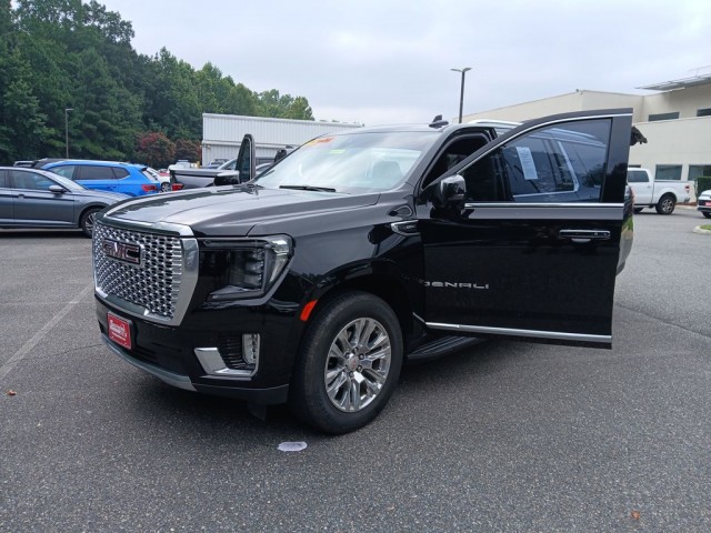 2022 GMC Yukon XL Denali's photo