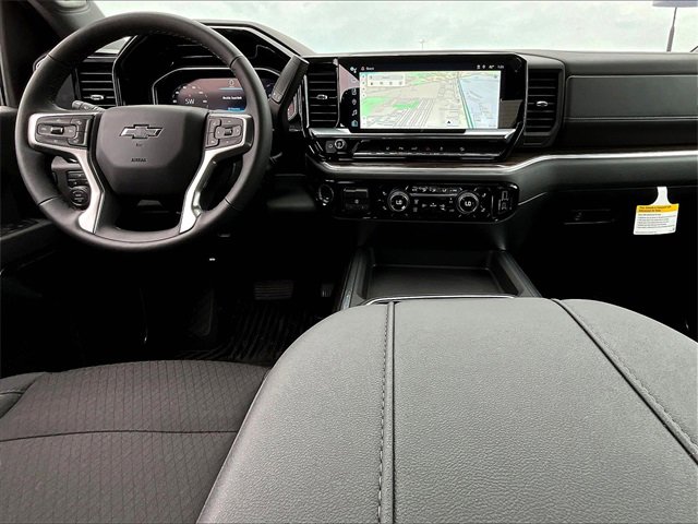 2025 Chevrolet Silverado 2500HD LT photo 10