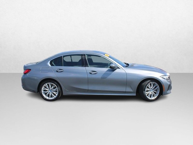 2024 Bmw 330e photo 2