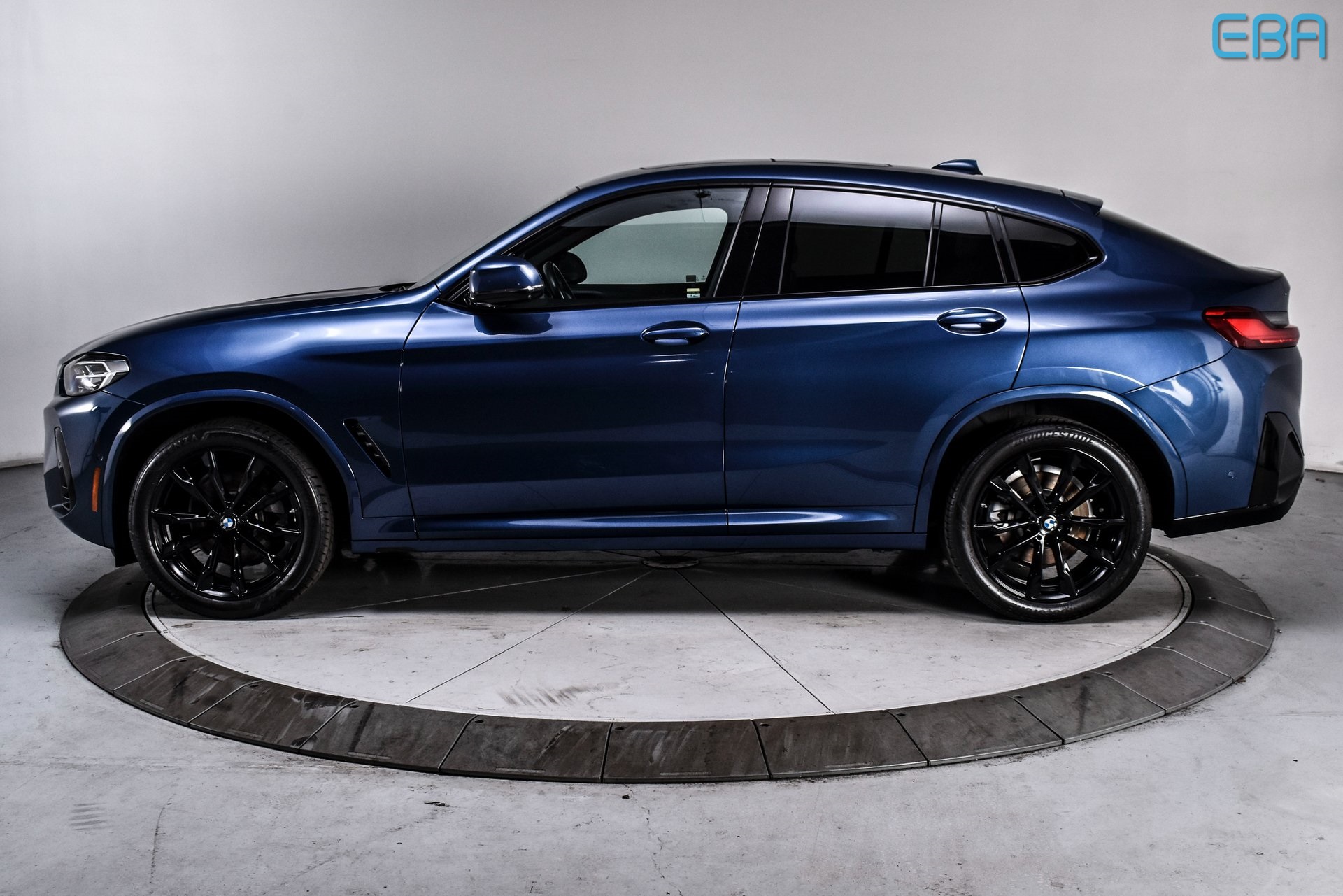 2023 Bmw X4 xDrive30i photo 3
