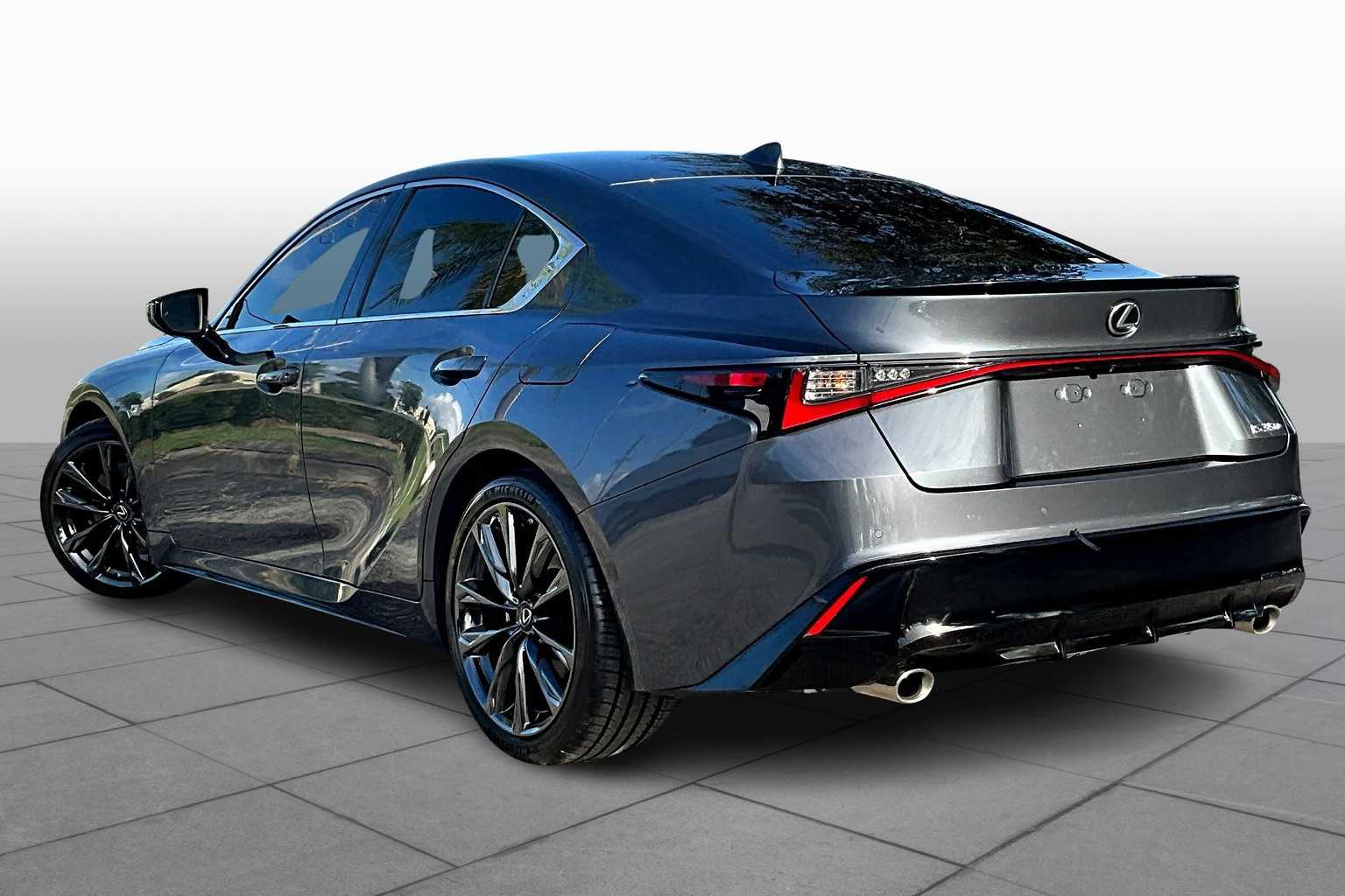 2023 Lexus IS F SPORT photo 11