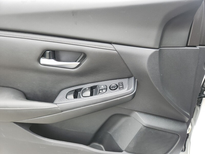 2021 Nissan Sentra SV photo 27