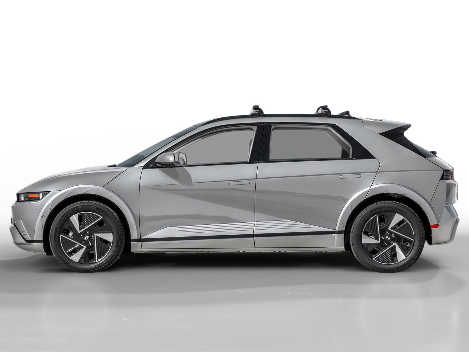 2026 Hyundai Ioniq 5 SEL photo 3