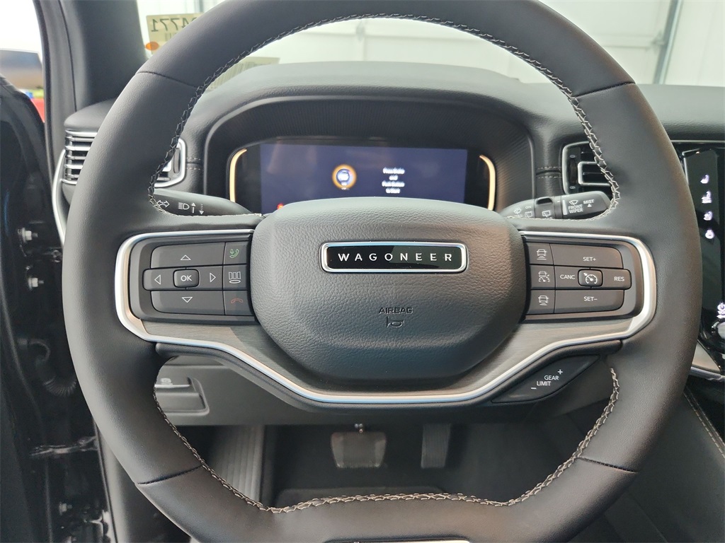 2025 Jeep Wagoneer L Series II photo 19