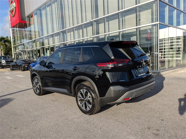 2023 Nissan Rogue SV photo 4