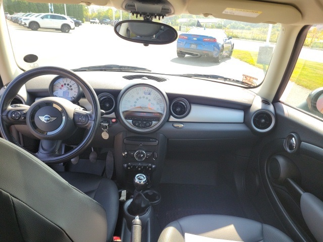 2012 Mini Cooper Base photo 4