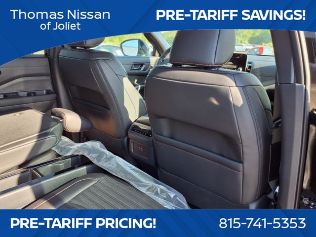 2025 Nissan Pathfinder Rock Creek photo 15
