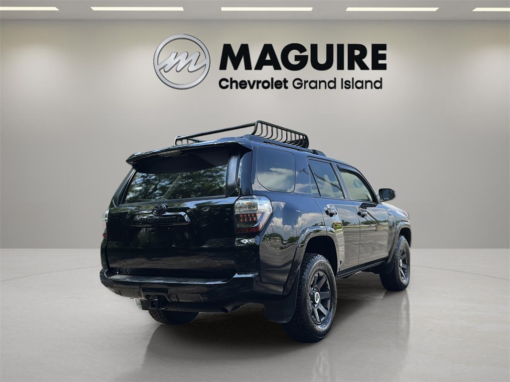 2022 Toyota 4Runner SR5 Trail photo 10
