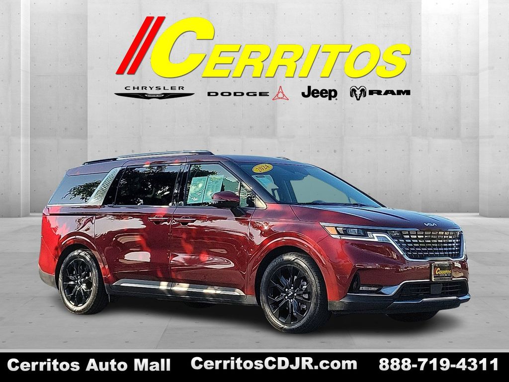 2024 Kia Carnival SX's photo
