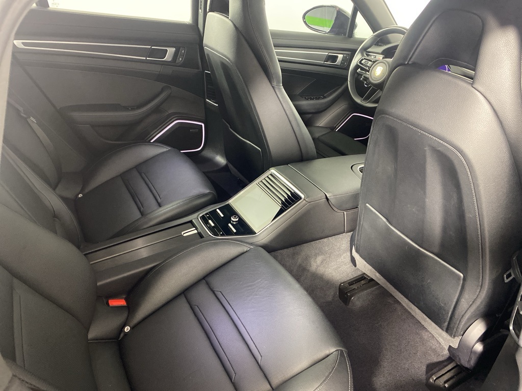 2022 Porsche Panamera 4 Platinum photo 24