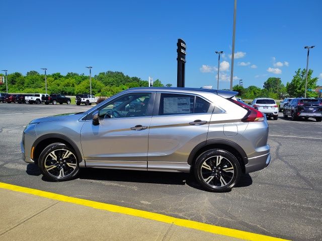 2025 Mitsubishi Eclipse Cross SEL photo 3
