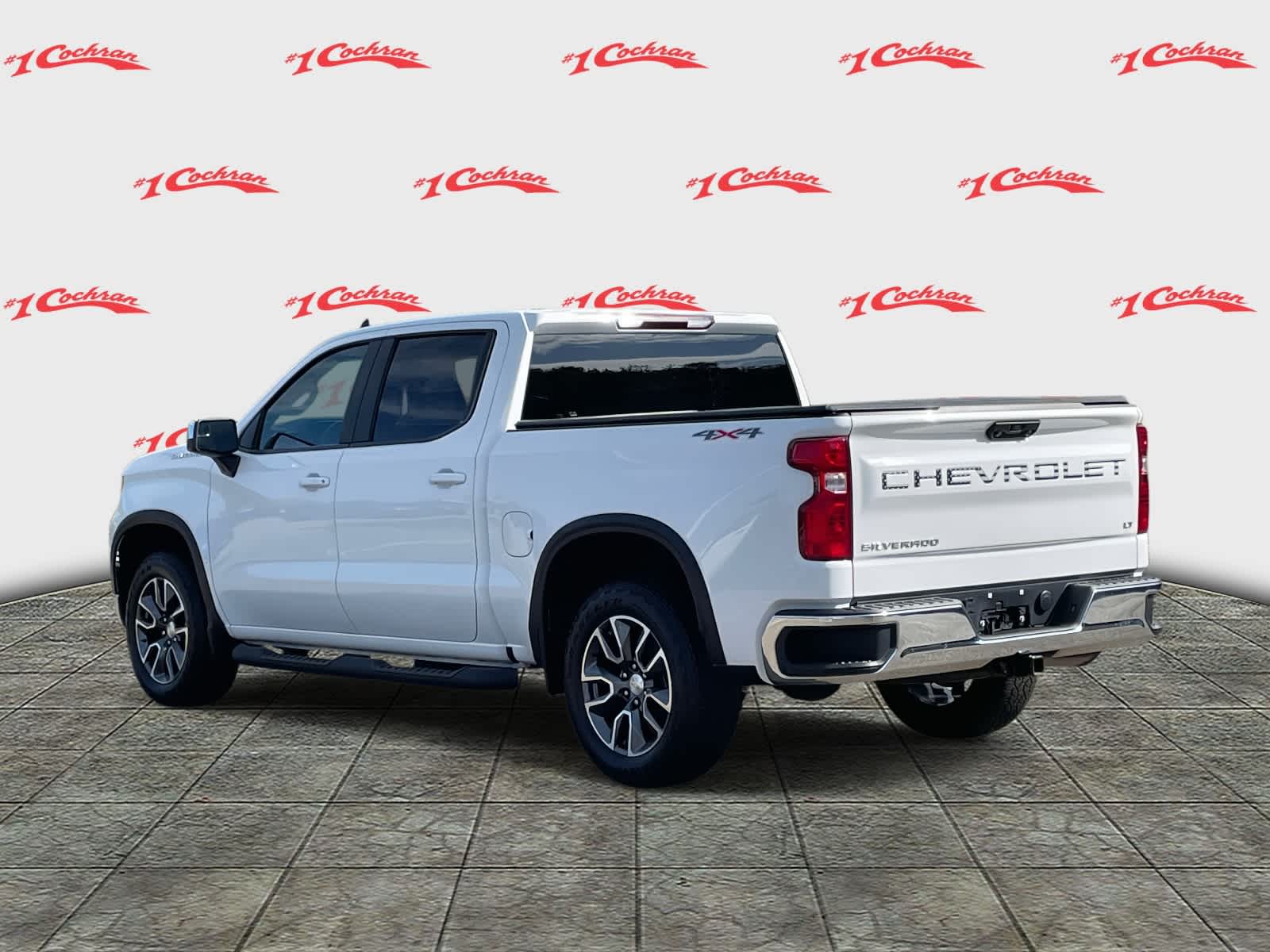 2022 Chevrolet Silverado 1500 LT photo 4