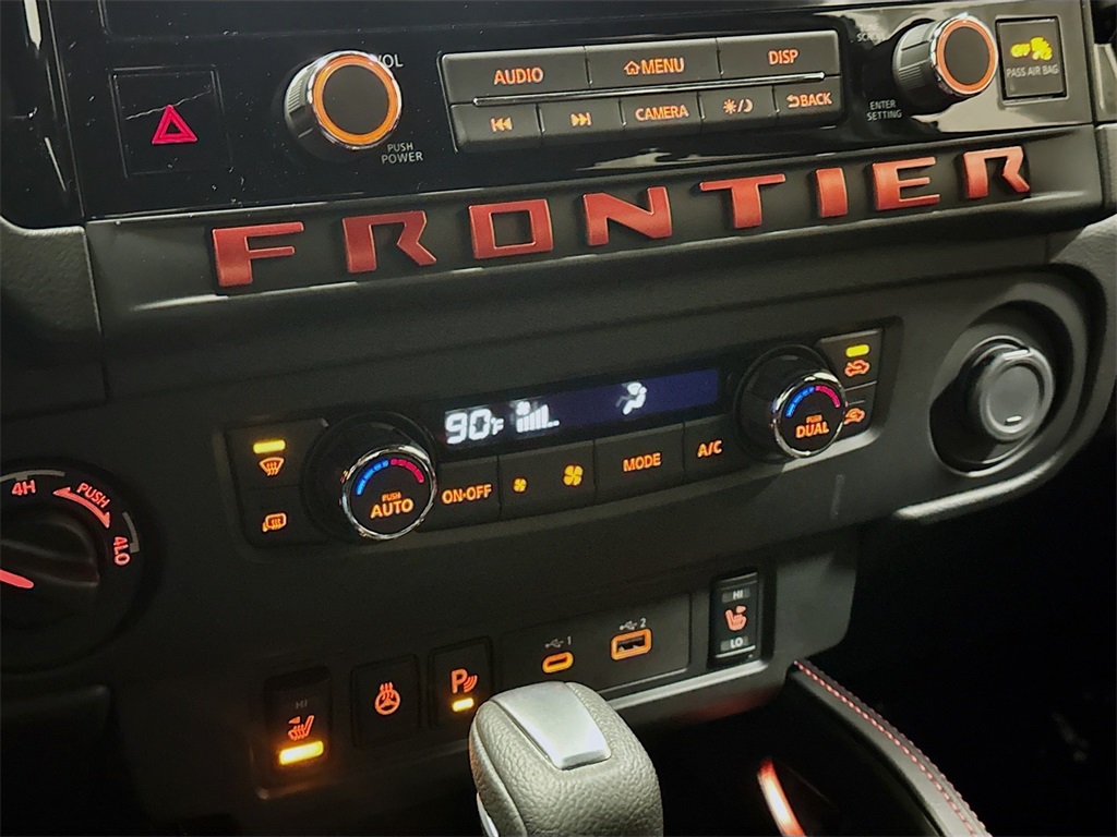 2025 Nissan Frontier PRO-4X photo 27