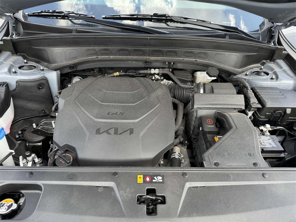 2022 Kia Telluride LX photo 13
