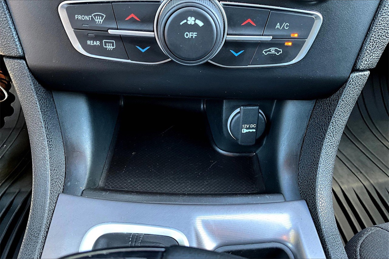 2023 Dodge Charger SXT photo 23
