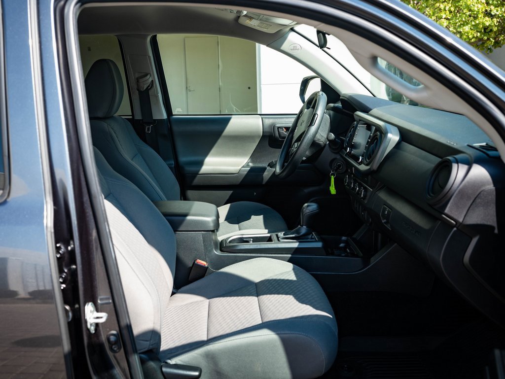 2022 Toyota Tacoma SR photo 19