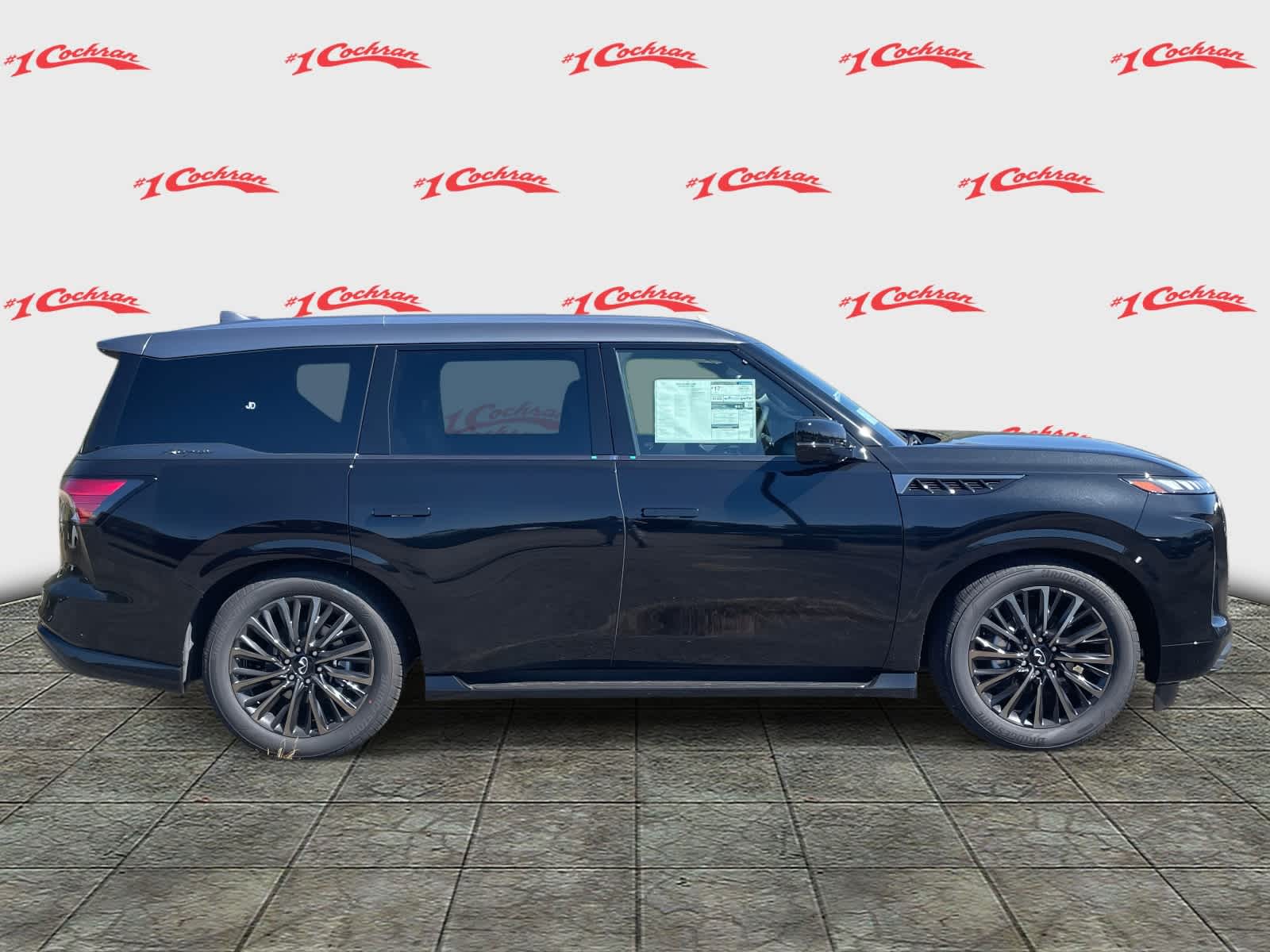 2026 Infiniti QX80 photo 2