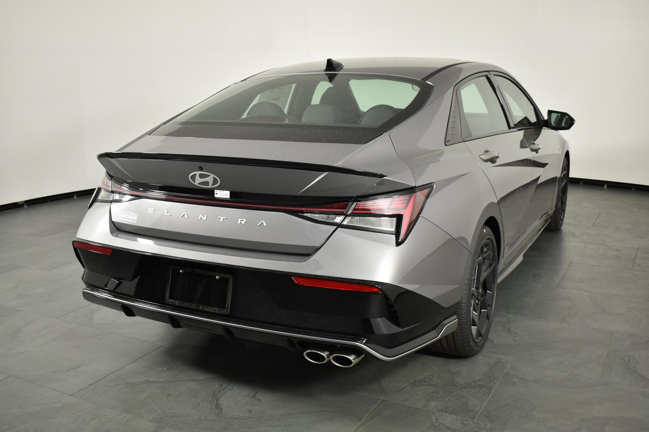 2025 Hyundai Elantra N Line photo 4