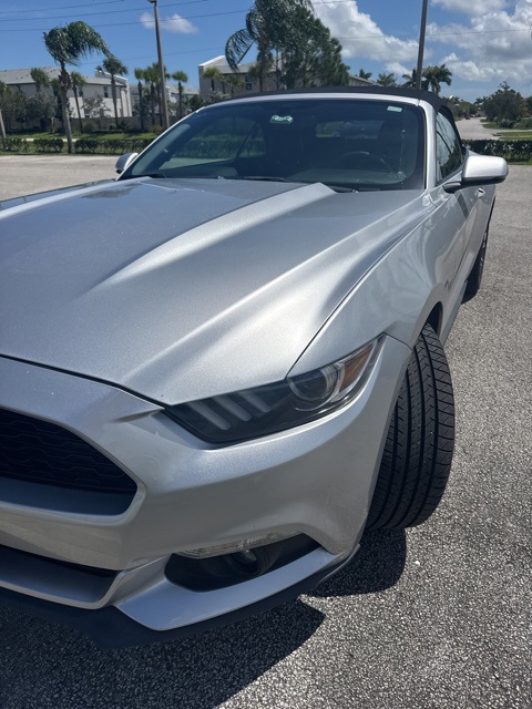 2017 Ford Mustang EcoBoost Premium photo 2