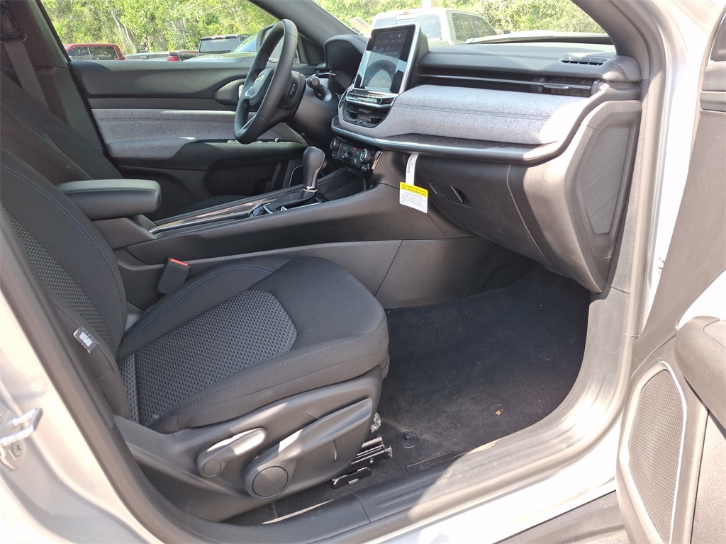 2025 Jeep Compass Sport photo 12