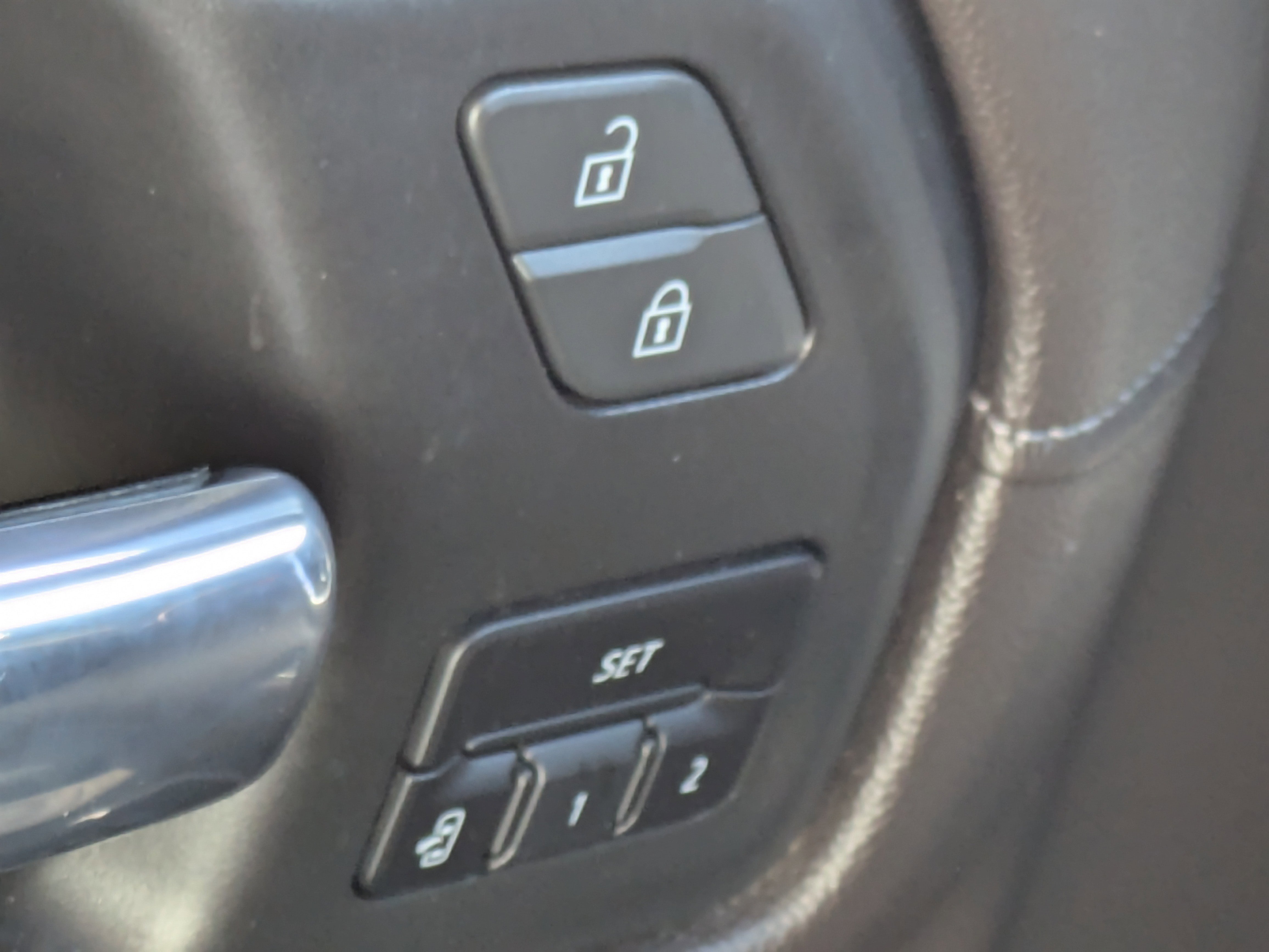 2020 Chevrolet Silverado 1500 LTZ photo 9