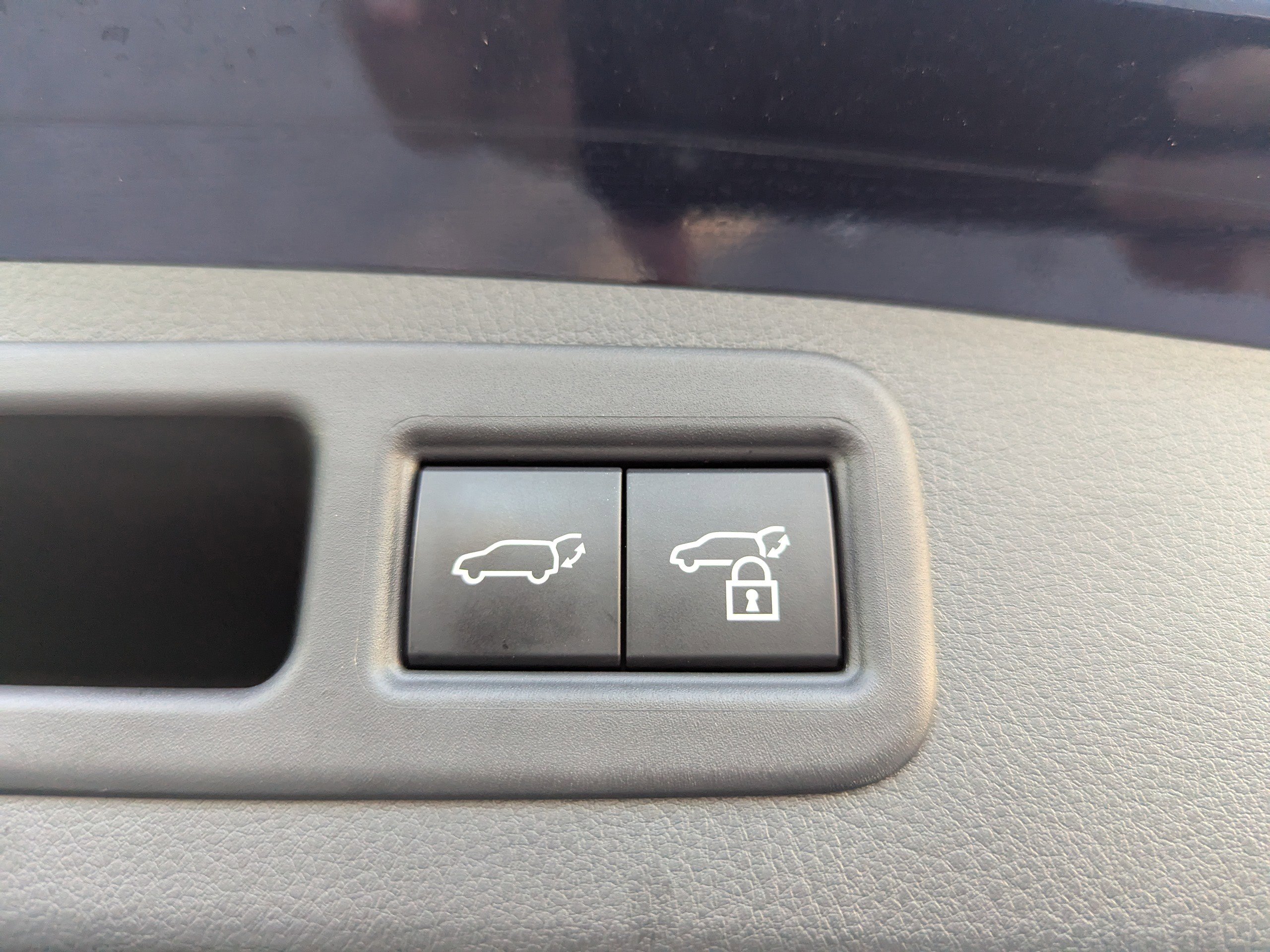 2024 Lexus RX 350 Luxury photo 3