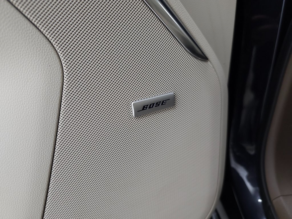 2023 GMC YUKON - Image 13