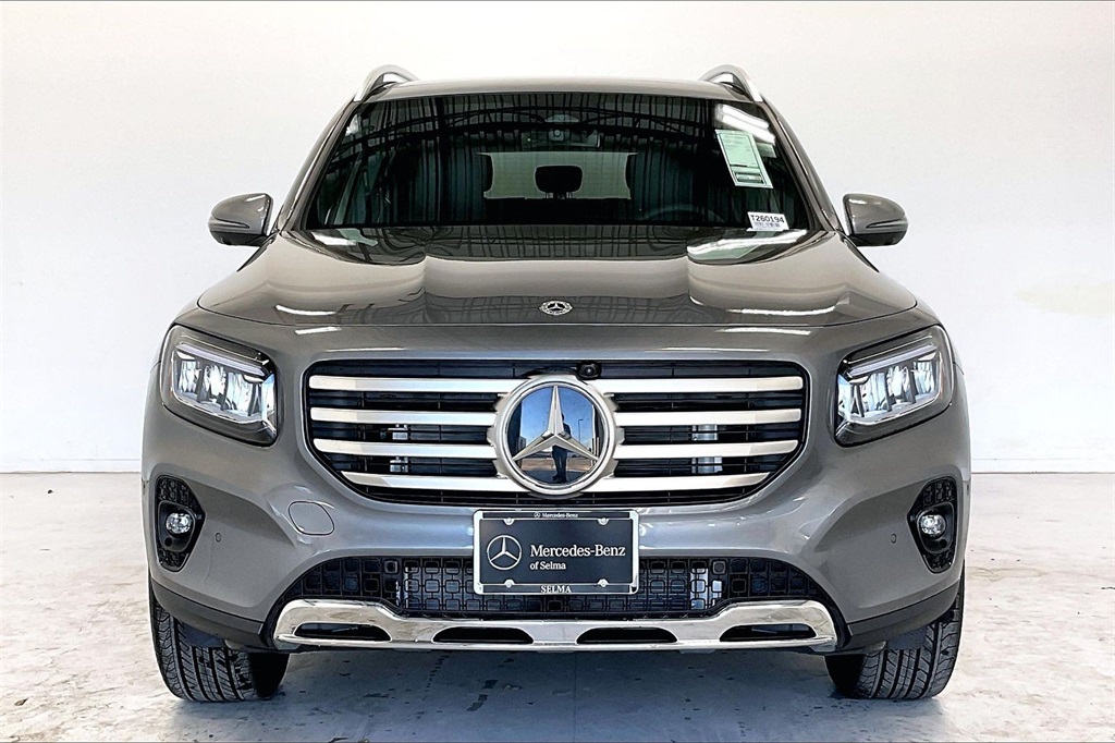 2026 Mercedes Benz GLB 250 4MATIC photo 3