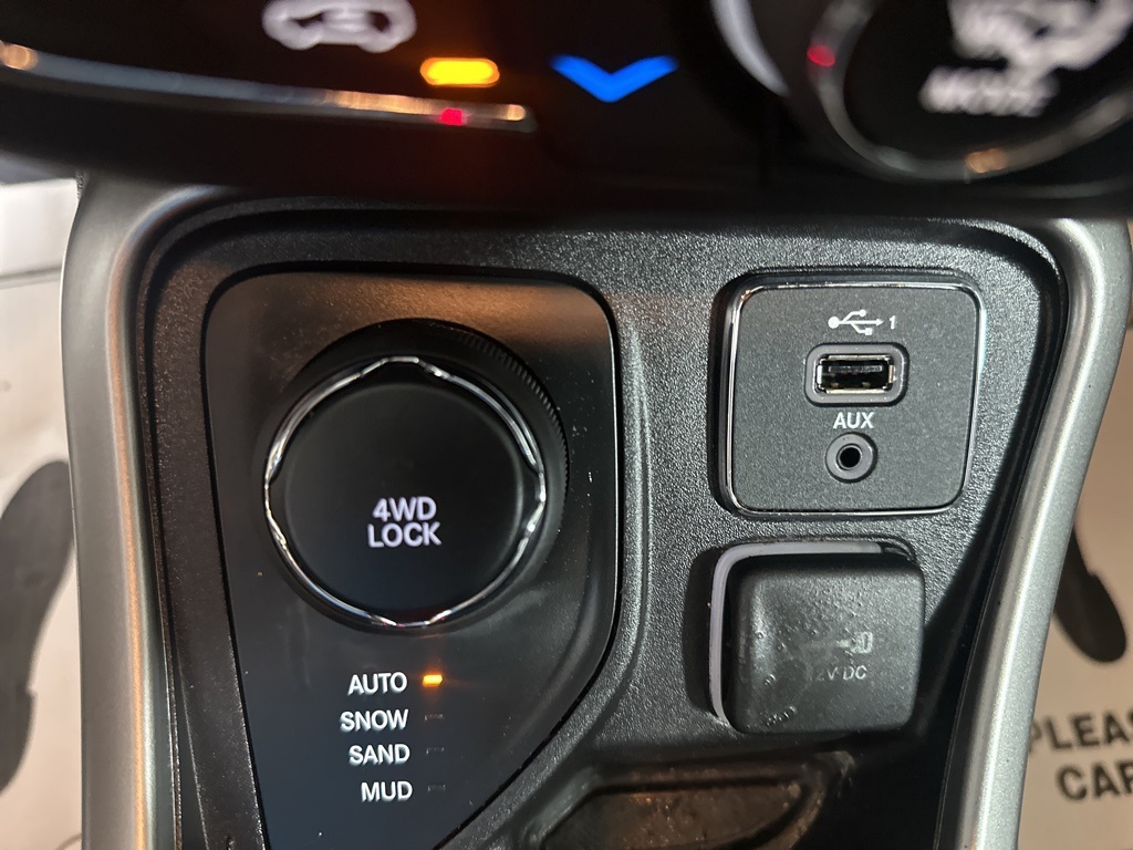 2020 Jeep Compass Sport photo 18