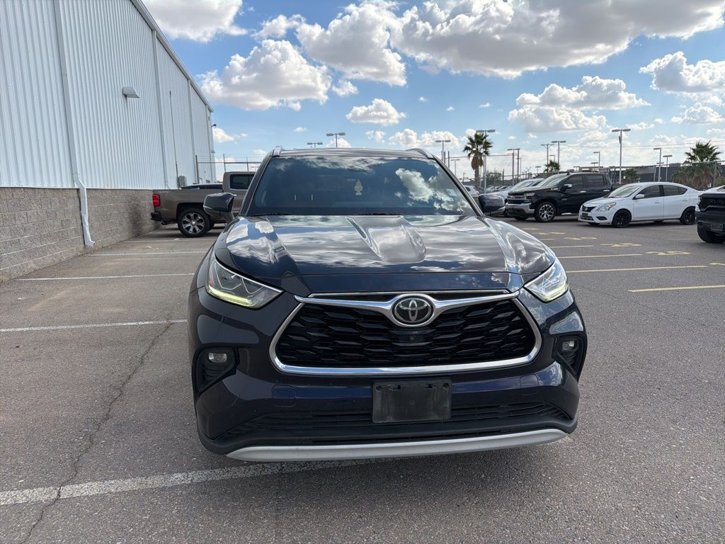 2020 Toyota Highlander Platinum photo 4