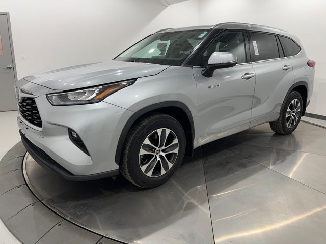 2020 Toyota Highlander XLE's photo