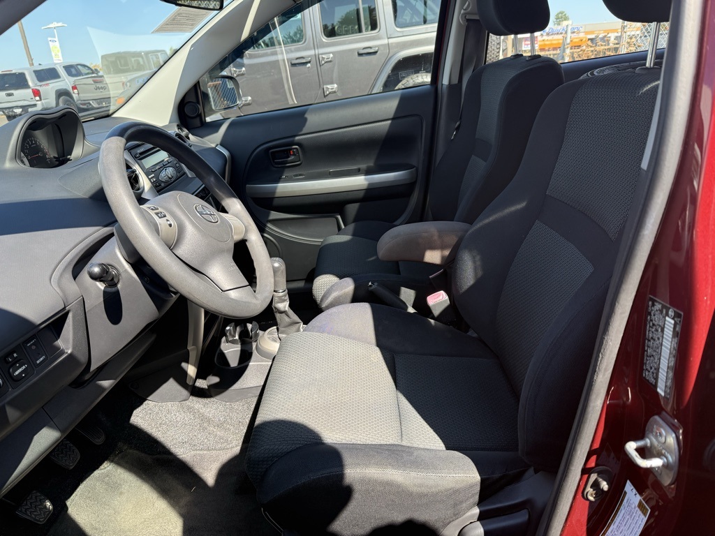 2006 Scion xA Base photo 6