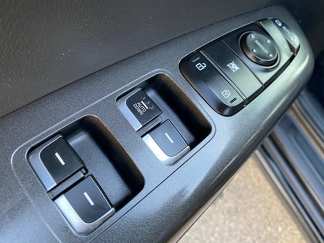 2022 Kia Sportage Nightfall Edition photo 14