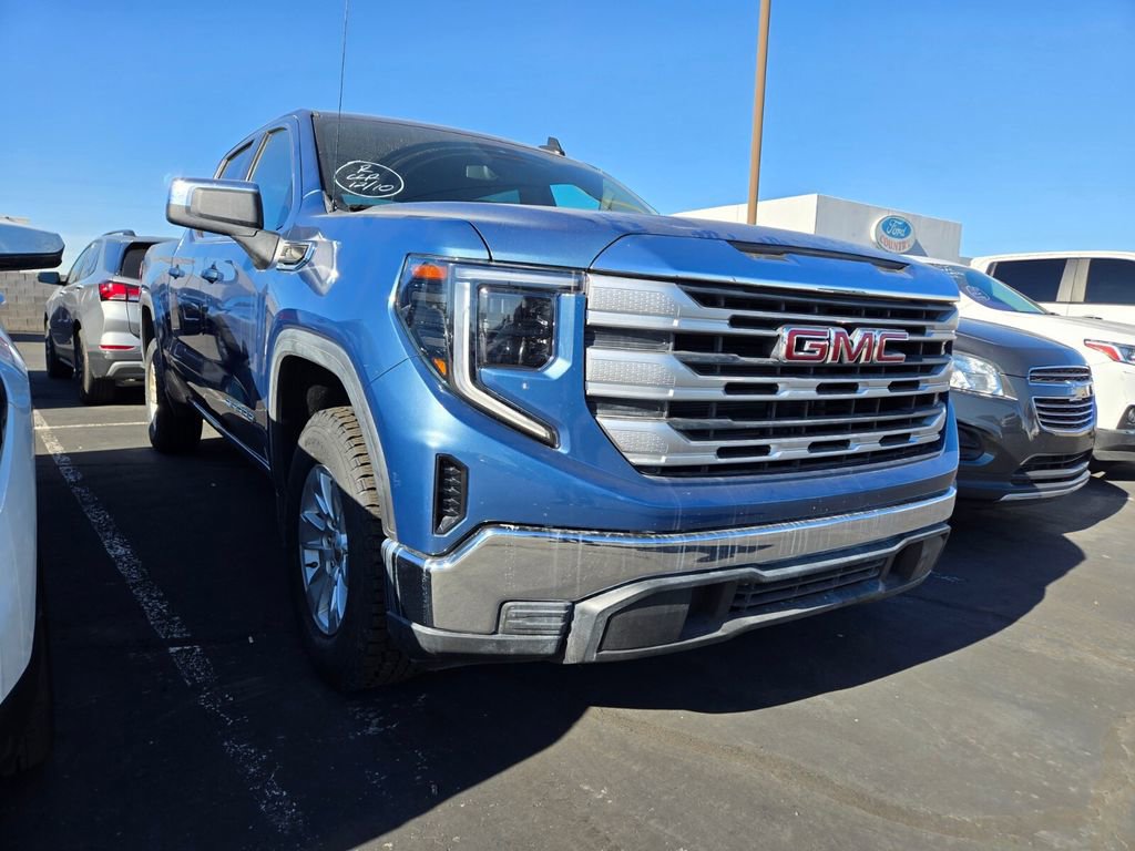 2024 GMC Sierra 1500 SLE's photo