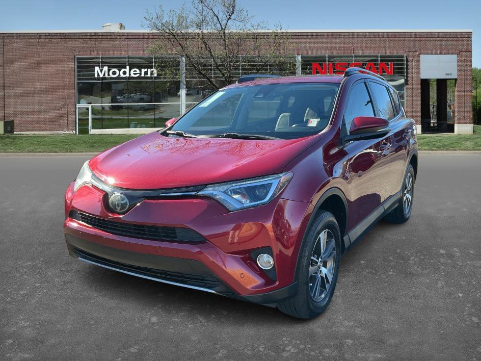 2018 Toyota RAV4 XLE's photo