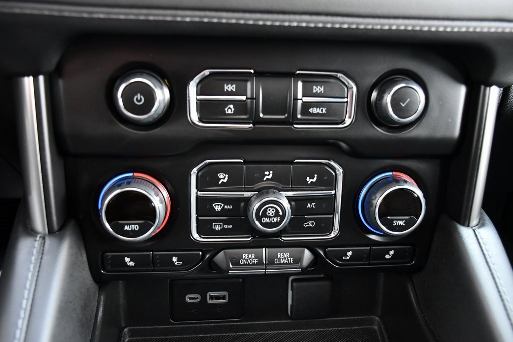 2023 Chevrolet Suburban Z71 photo 21