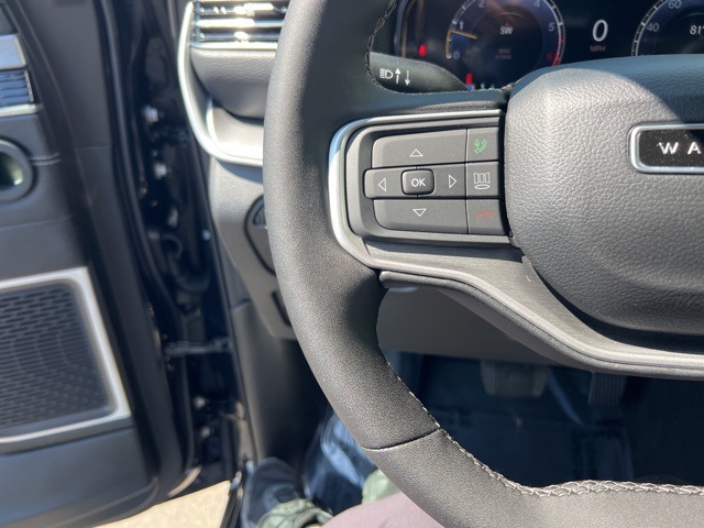 2025 Jeep Wagoneer Base photo 11