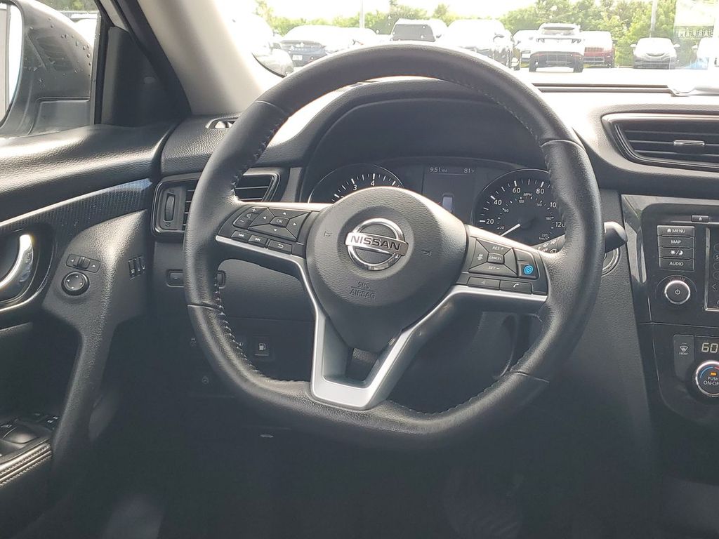 2019 Nissan Rogue SL photo 22