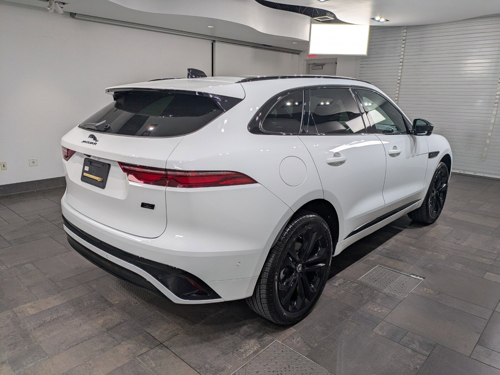 2026 Jaguar F-PACE P250 R-Dynamic S photo 25