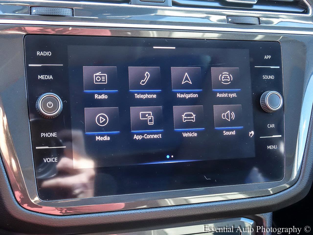 2022 VOLKSWAGEN TIGUAN - Image 12