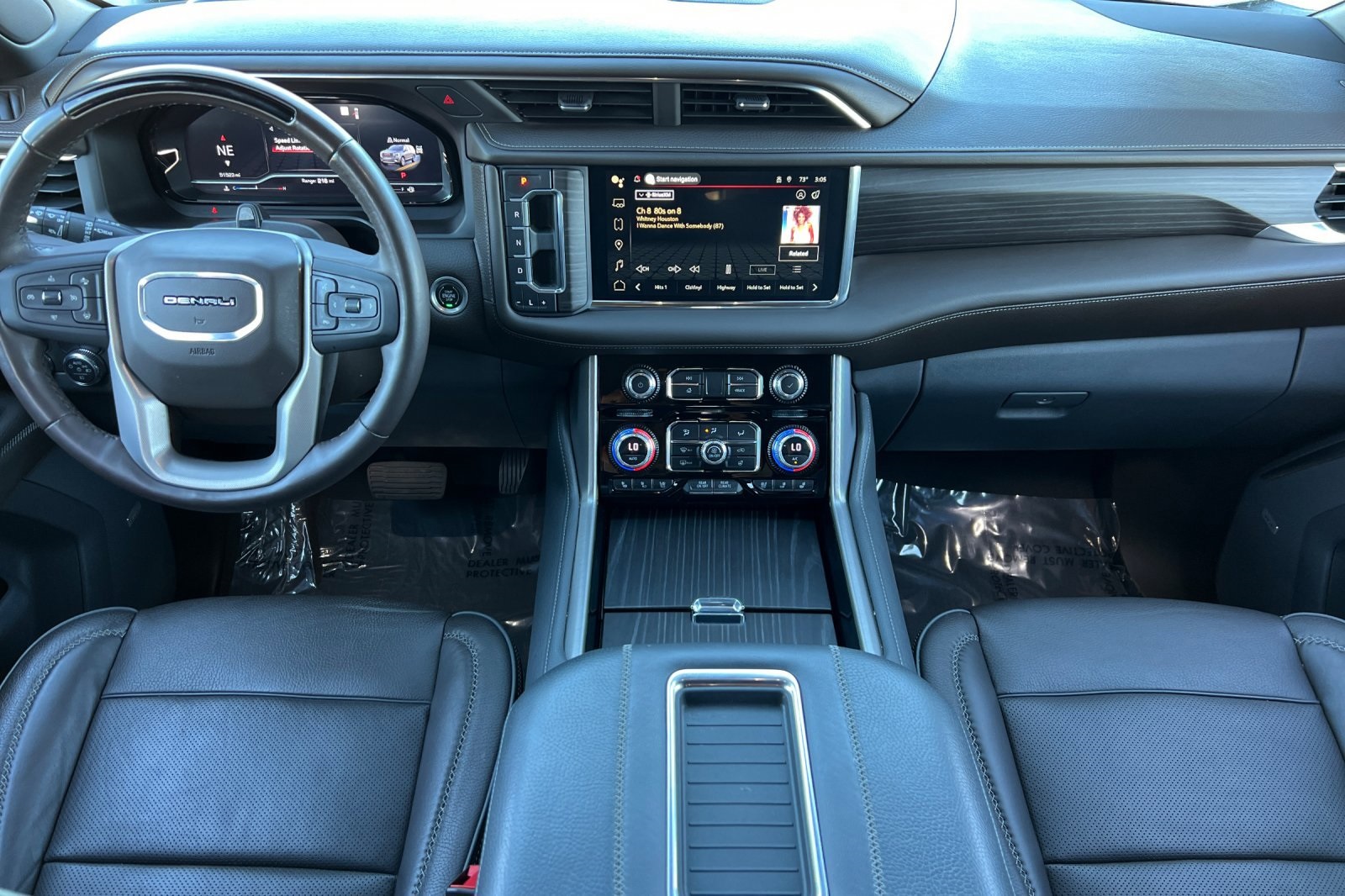 2023 Gmc Yukon Denali photo 3