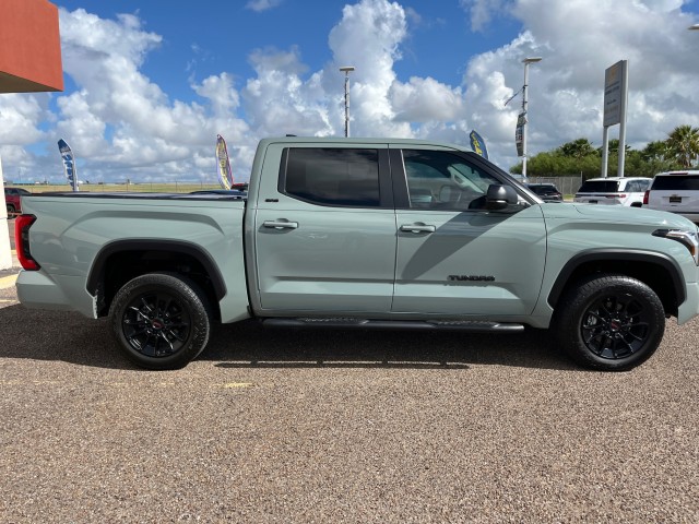 2024 Toyota Tundra SR5 CrewMax photo 5