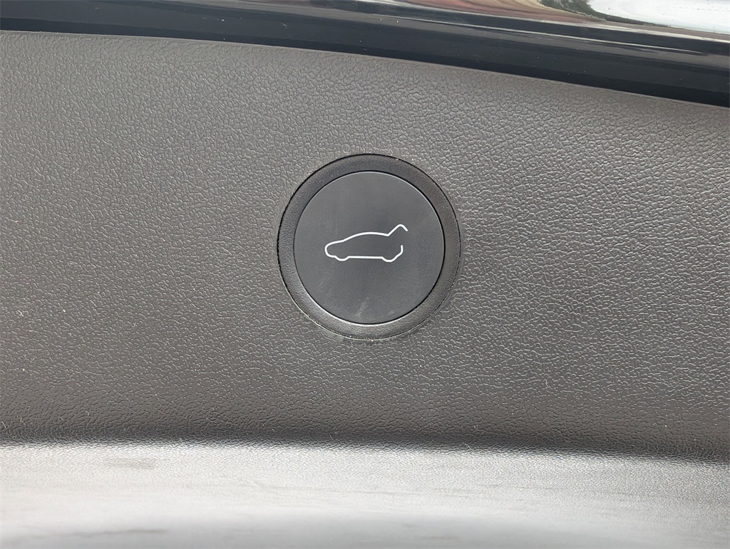 2021 Tesla Model 3 Performance photo 17