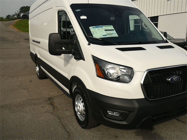 2025 Ford Transit Cargo Van photo 3