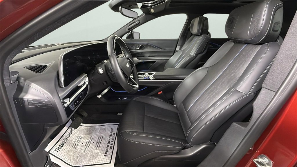 2024 Cadillac Lyriq Luxury photo 17